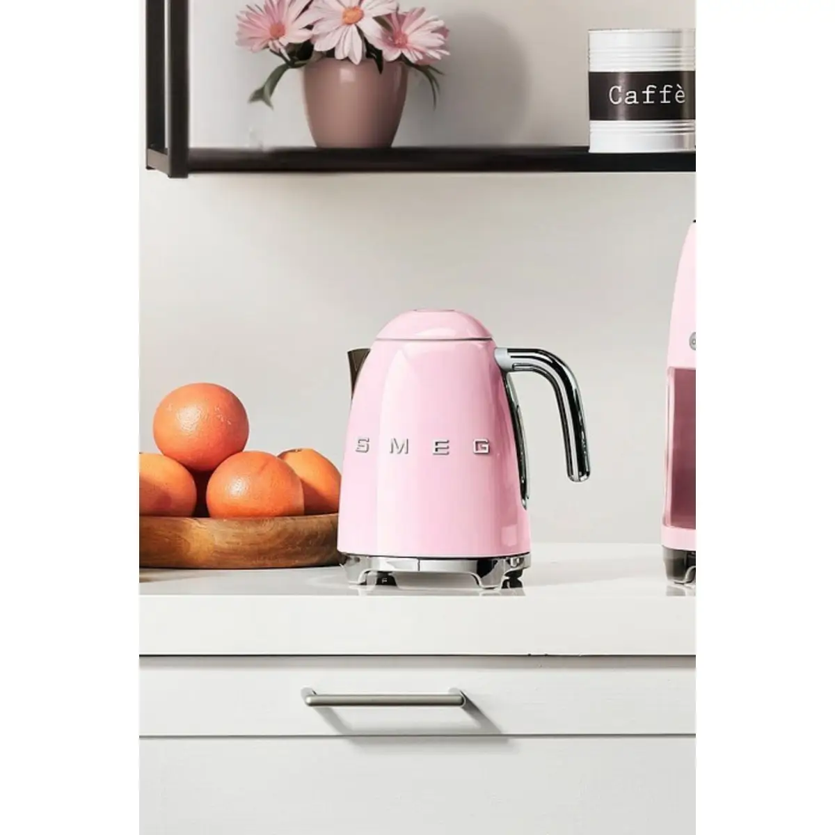 Smeg Pembe Kettle KLF03PKEU 1,7 lt Hızlı Isıtma ve Şık Tasarım ile Çelik Su Isıtıcı